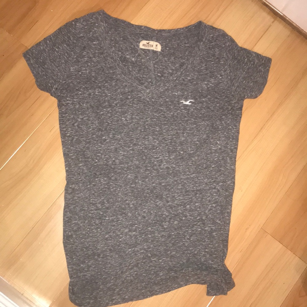 Hollister v-neck gray